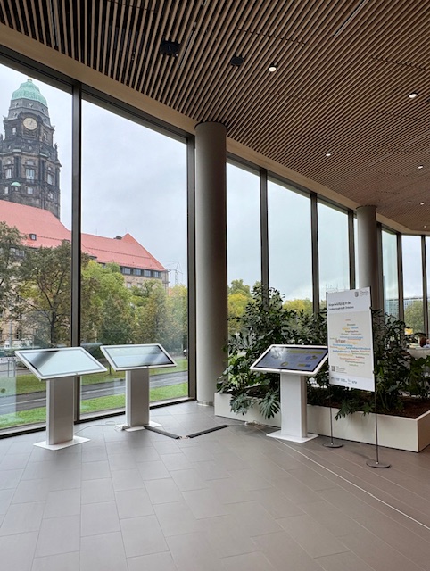 Citizen participation kiosks in the Agora