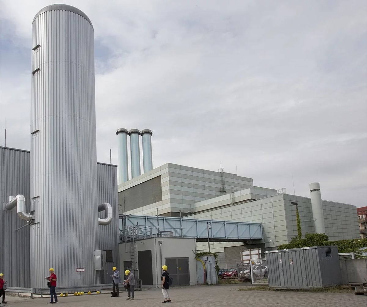 Power station