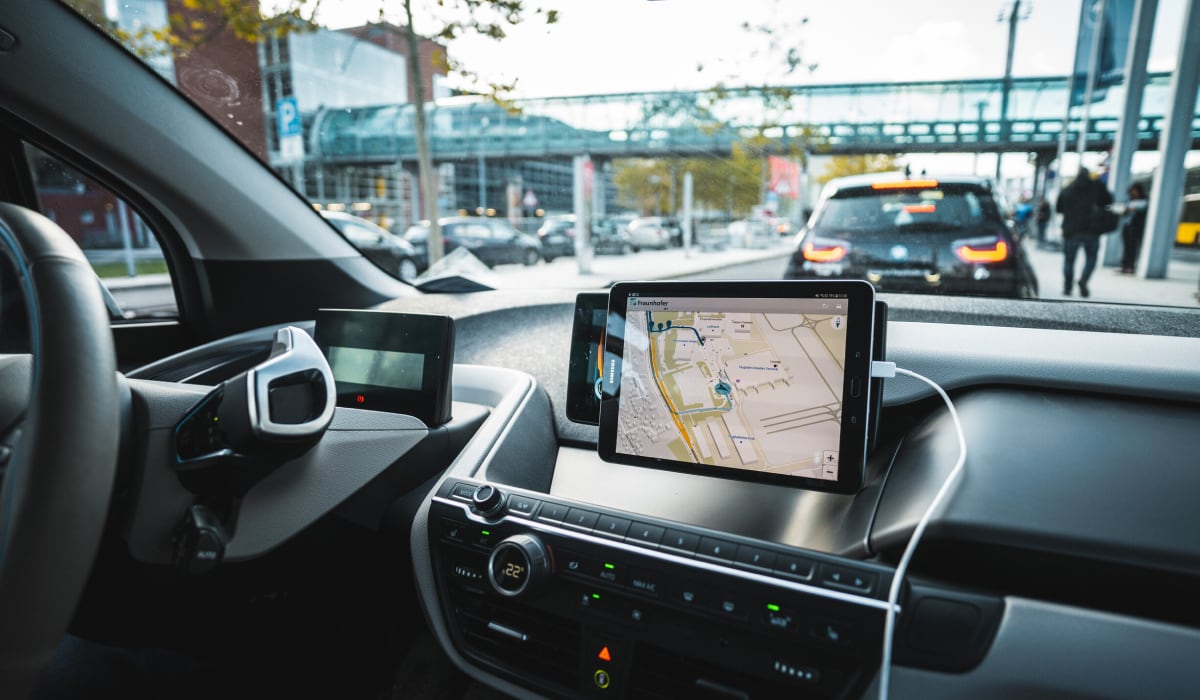 Car interior with navigation device 